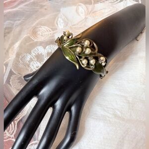 Green and Gold Sweet Romance Leaf Bracelet